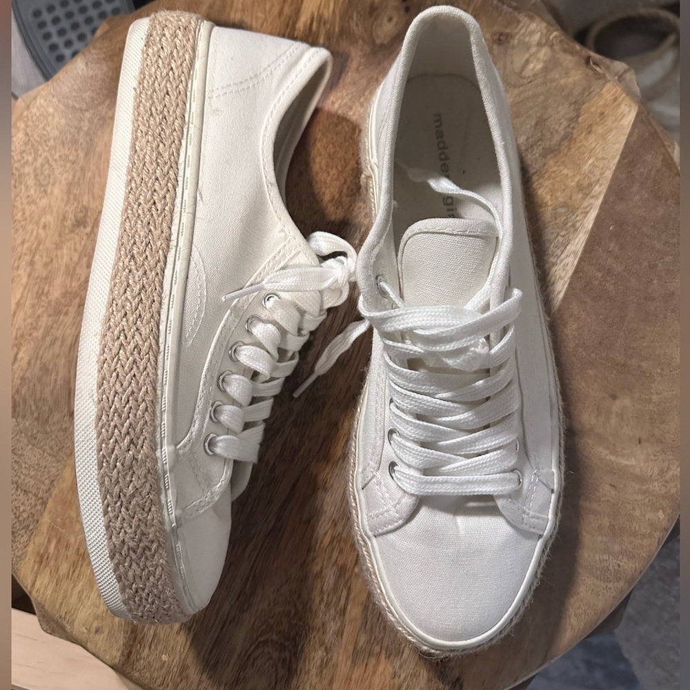 White Canvas Espedrille Sneakers ☁️👒☀️